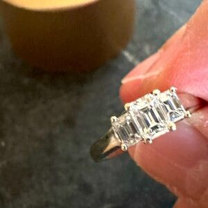 Beautiful white gold natural Diamond ring 3 stone emerald cut